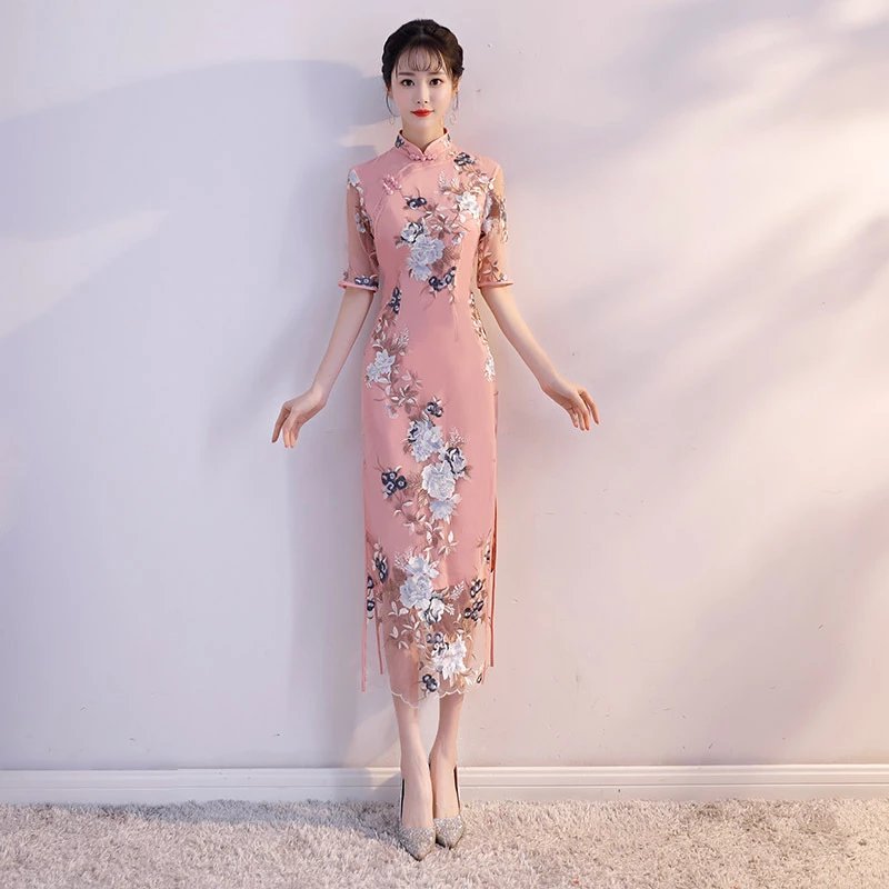 繡花旗袍裙，方寸之間心盡顯女人之美
